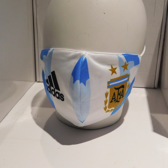 Argentina Supporters Face Covering - Picture 2 of 2